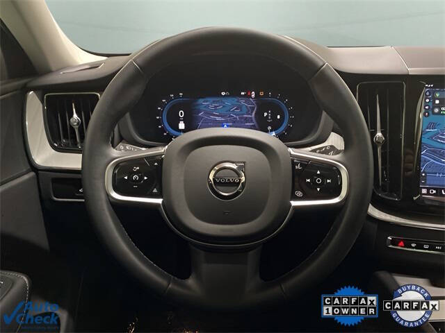 2025 Volvo XC60 B5 Plus Dark Theme