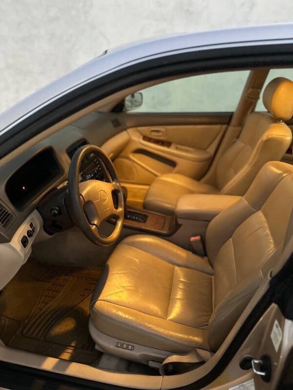1999 Lexus ES 300