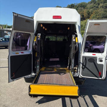 2011 Ford E-Series E-350 SD