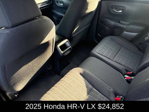 2025 Honda HR-V LX