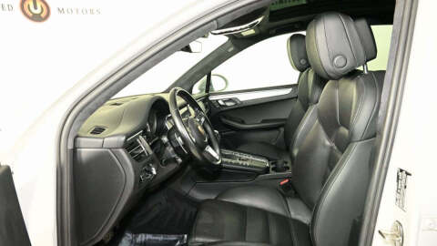 2021 Porsche Macan Turbo