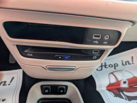 2017 Chrysler Pacifica Touring-L Plus