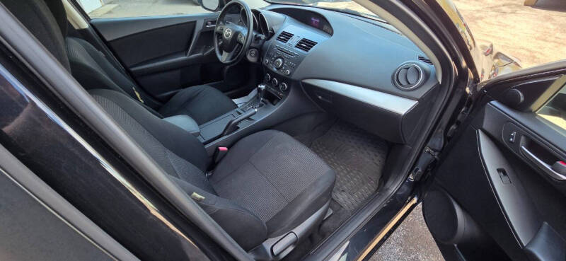 2013 Mazda MAZDA3 i Touring