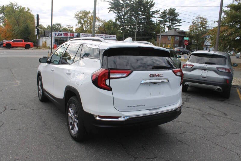 2023 GMC Terrain SLT