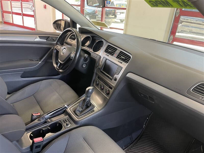 2016 Volkswagen Golf