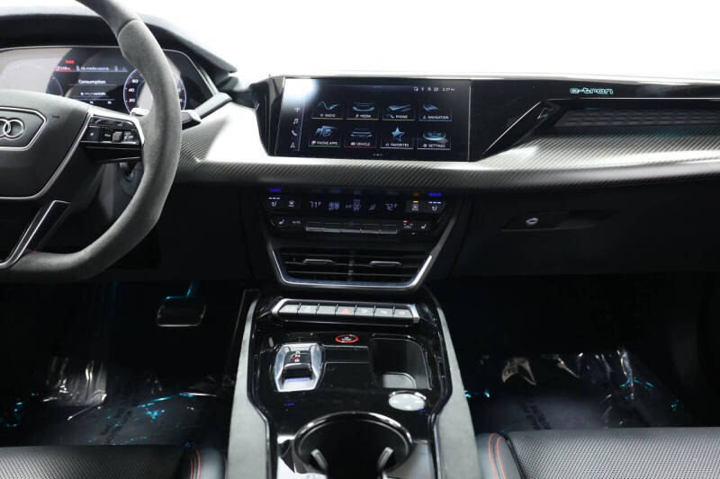 2022 Audi RS e-tron GT quattro