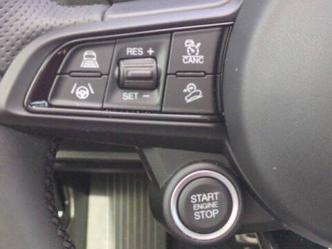 2025 Alfa Romeo Stelvio