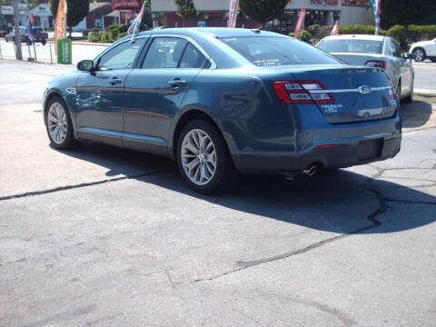 2018 Ford Taurus Limited