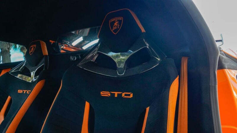 2022 Lamborghini Huracan STO