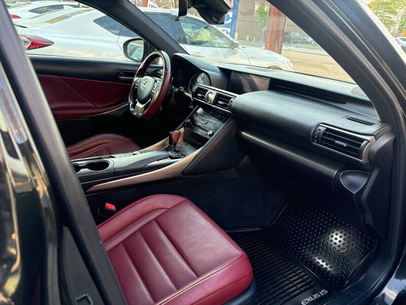 2017 Lexus IS 300