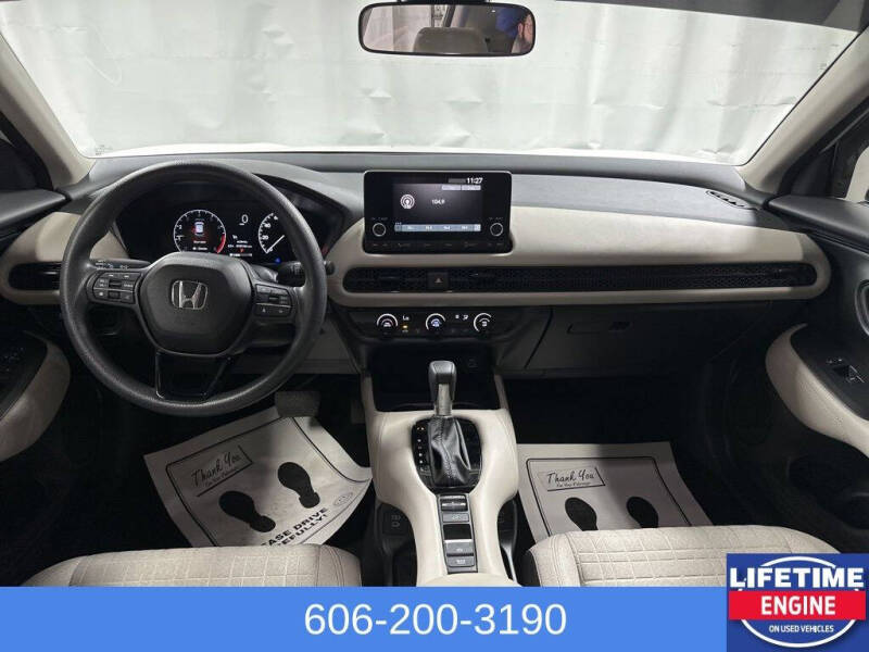 2025 Honda HR-V LX