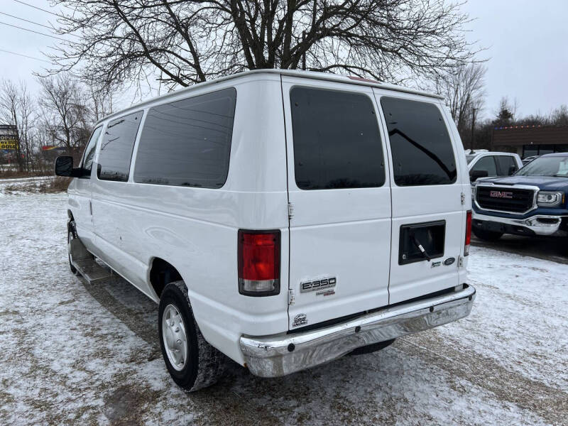 2013 Ford E-Series E-350 SD XL