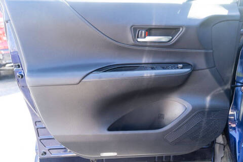 2023 Toyota Venza LE