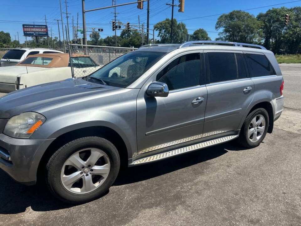 2010 Mercedes-Benz GL-Class for sale at DEES AUTO SALES & KUSTOMS WHIPS INC in Gary, IN