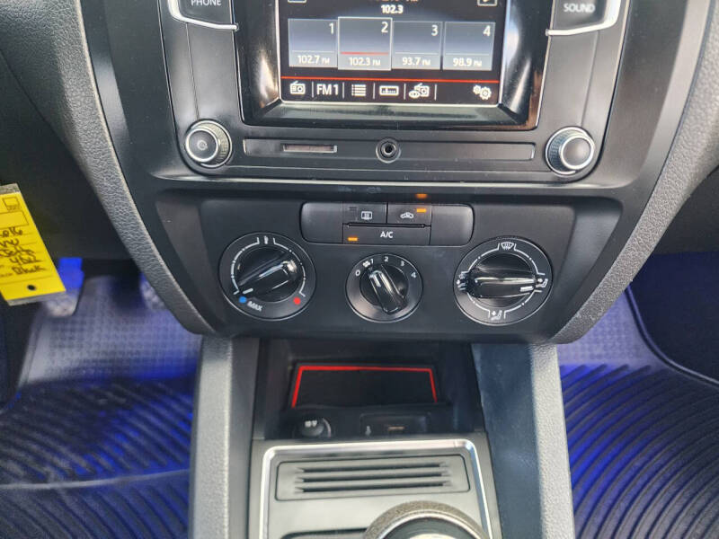 2016 Volkswagen Jetta