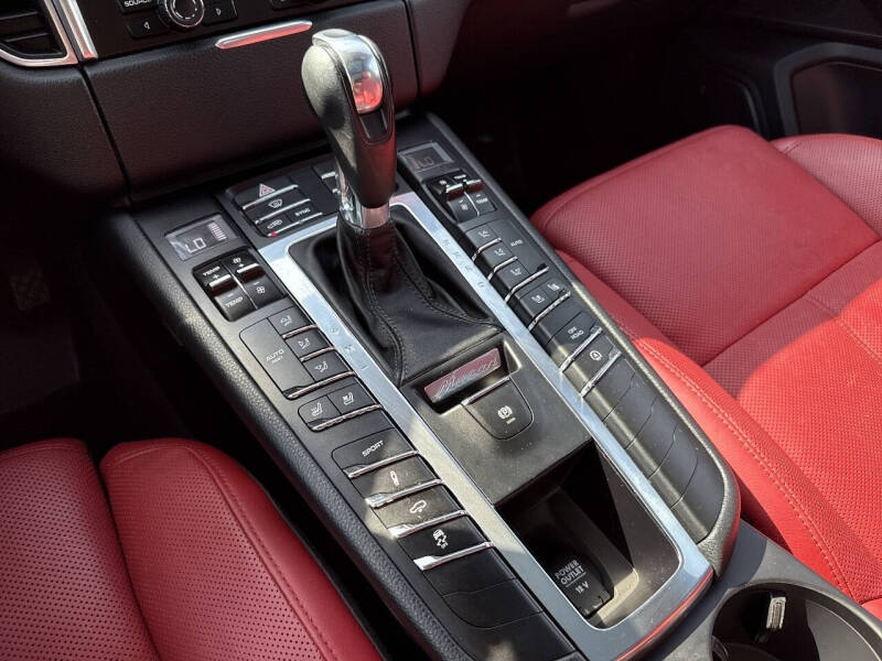 2016 Porsche Macan S