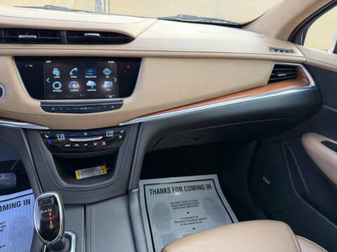 2017 Cadillac XT5 Platinum