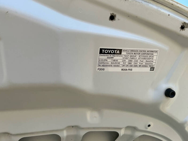 2024 Toyota Corolla LE