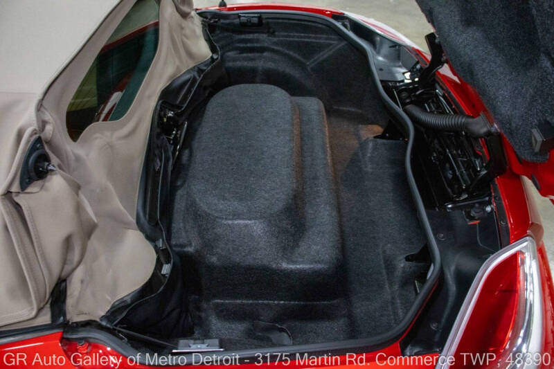 2009 Saturn SKY Red Line