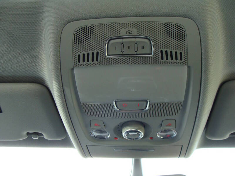 2015 Audi A4 2.0T quattro Premium Plus