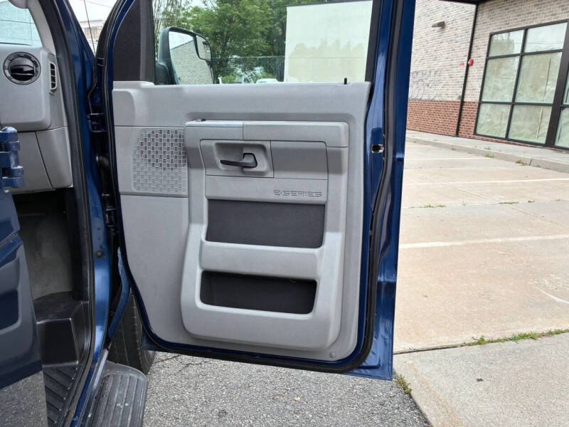 2010 Ford E-Series