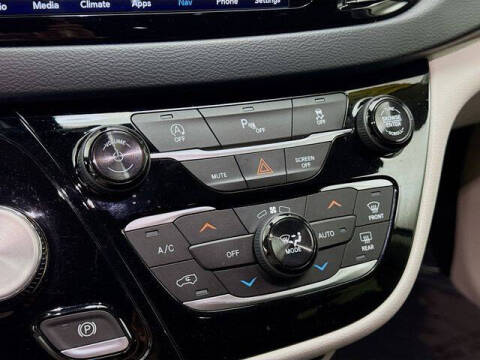 2018 Chrysler Pacifica Touring Plus