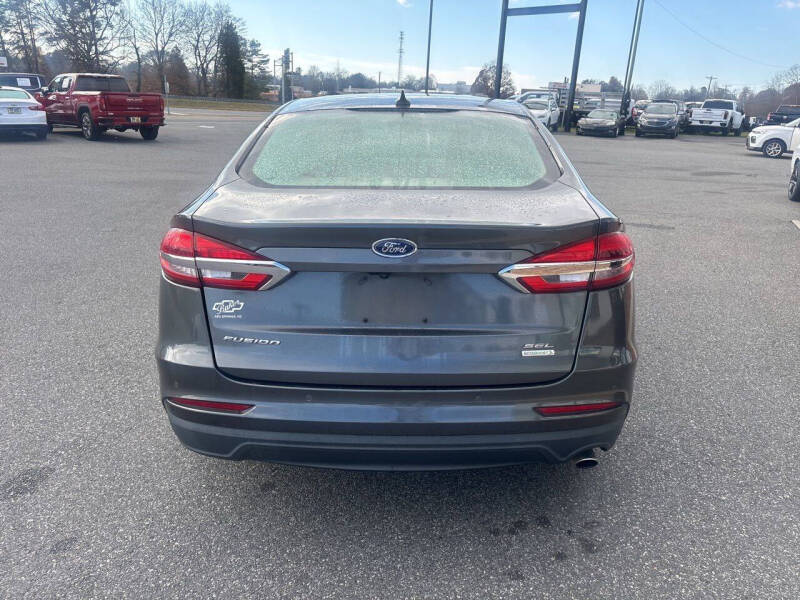 2019 Ford Fusion SEL