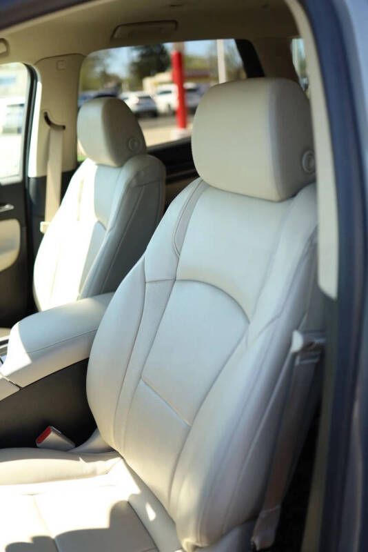 2018 Buick Enclave Essence
