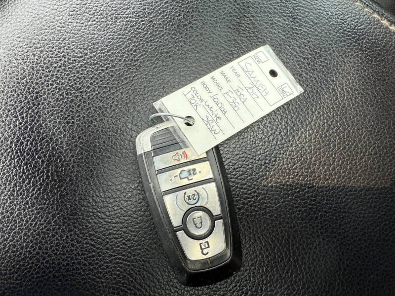 2017 Ford F-350 Super Duty Lariat