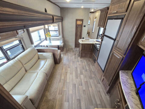 2017 Keystone RV Cougar X-Lite
