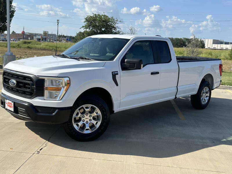 2022 Ford F-150 XL's photo