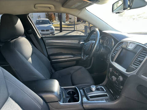 2020 Chrysler 300 Touring