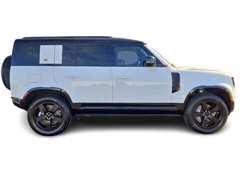 2024 Land Rover Defender 110 P400 X-Dynamic SE