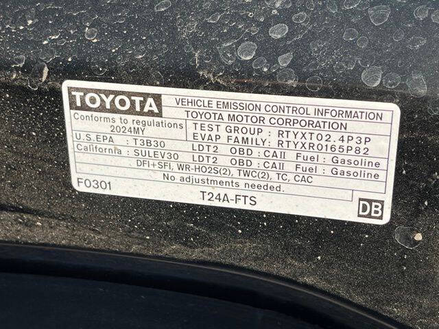 2024 Toyota Highlander LE