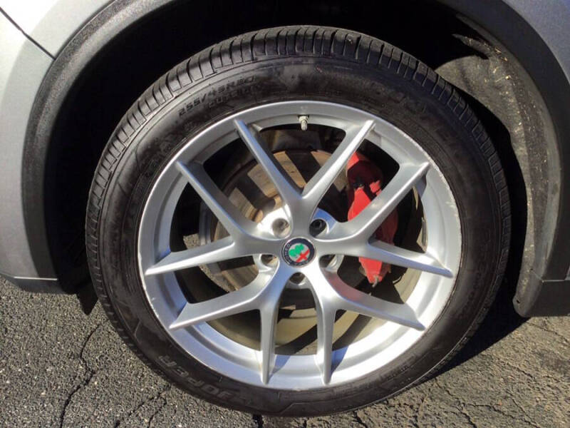 2019 Alfa Romeo Stelvio Ti