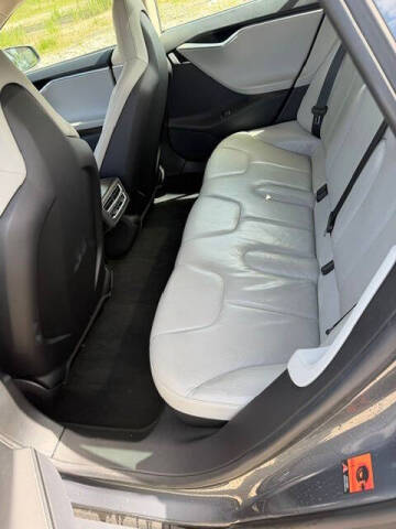 2014 Tesla Model S P85