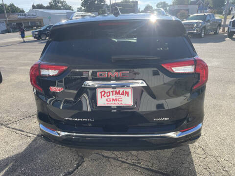 2023 GMC Terrain Denali