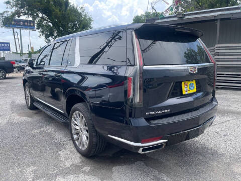 2022 Cadillac Escalade ESV Premium Luxury