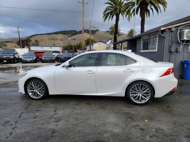 2016 Lexus IS 200t photo 8