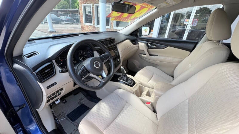 2017 Nissan Rogue S