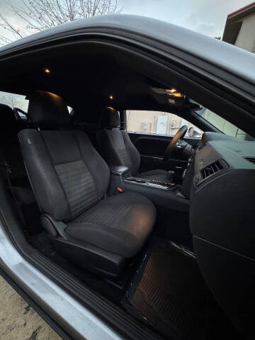 2013 Dodge Challenger SXT