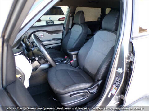 2017 Kia Soul +