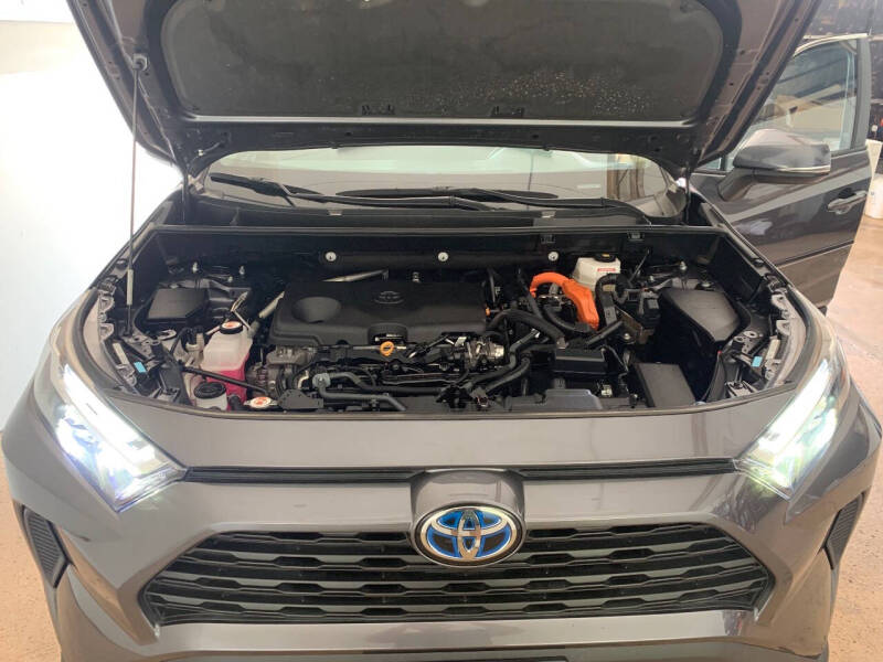 2022 Toyota RAV4 Hybrid XLE