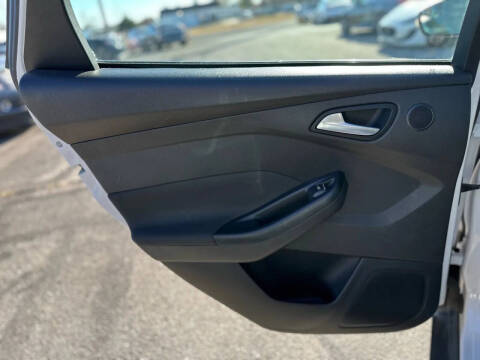 2017 Ford Focus Titanium