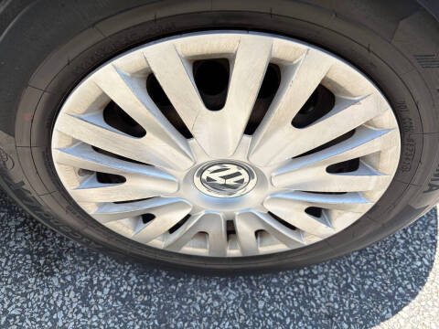 2012 Volkswagen Golf 2.5L PZEV