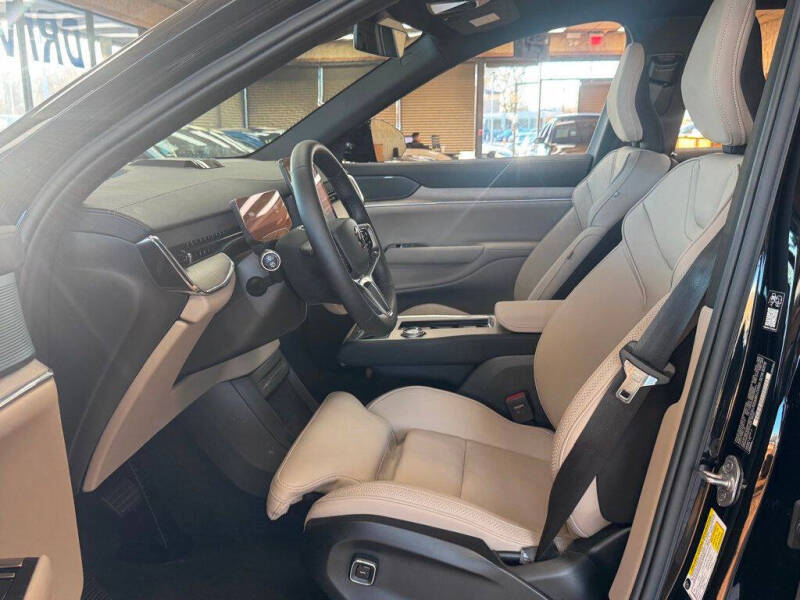 2025 Volvo EX90 Twin Plus 7P