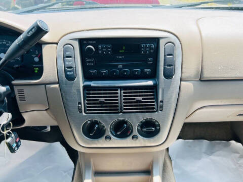 2005 Ford Explorer XLT