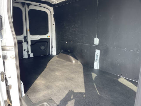 2024 Ford Transit 250