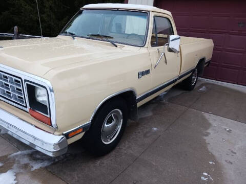 1985 Dodge D100 Pickup