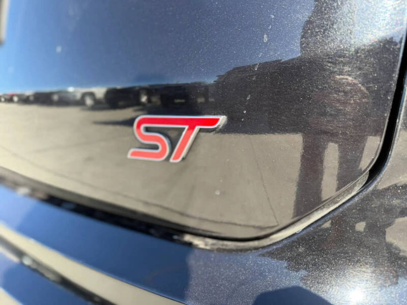 2019 Ford Edge ST
